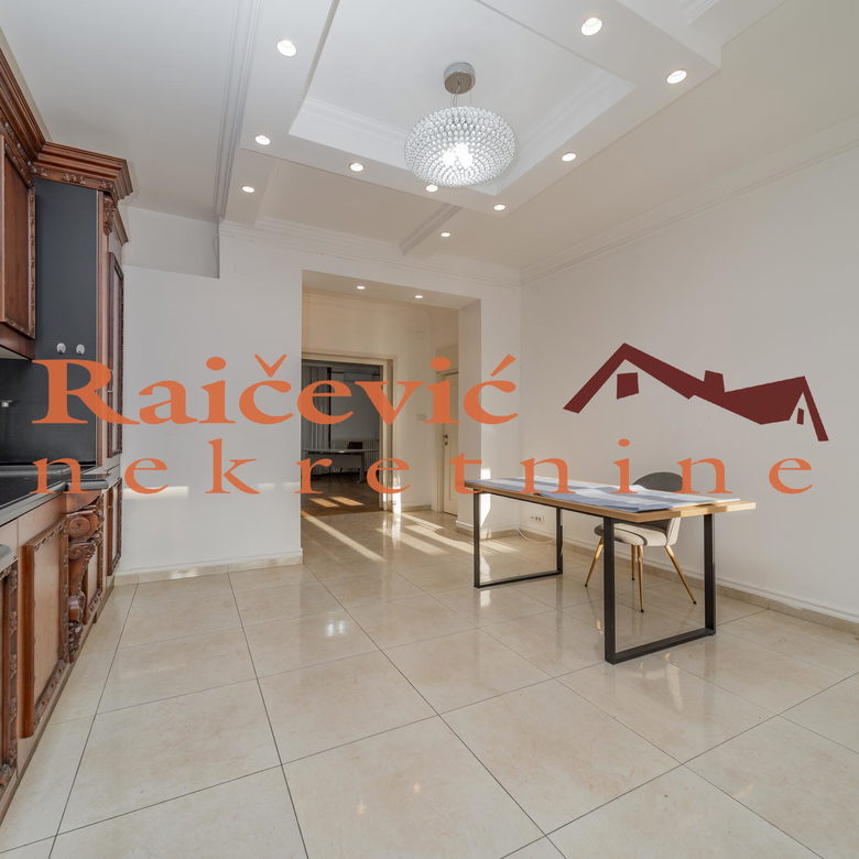Trosoban stan za izdavanje, Cvetni Trg, Beograd, 102m², 1.000 €/mes