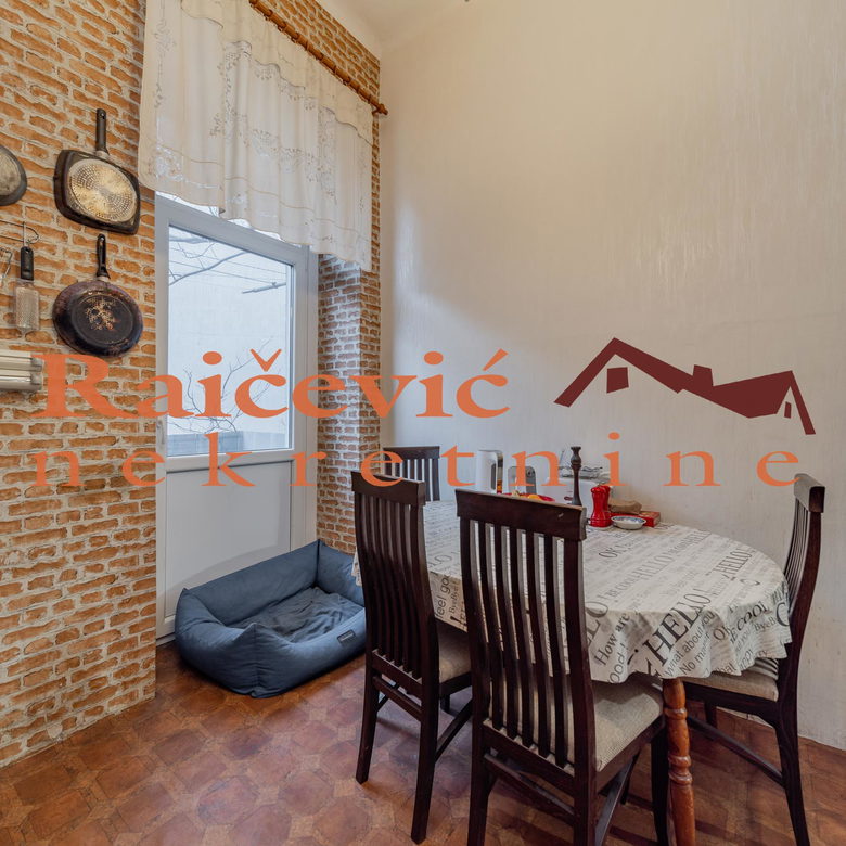 Stan Prodaja Beograd Centar (Čukarica) 83 m2