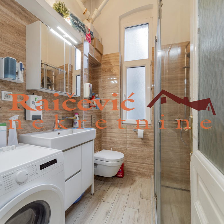 Trosoban stan na prodaju, Centar, Beograd, 83m², 280.000 €