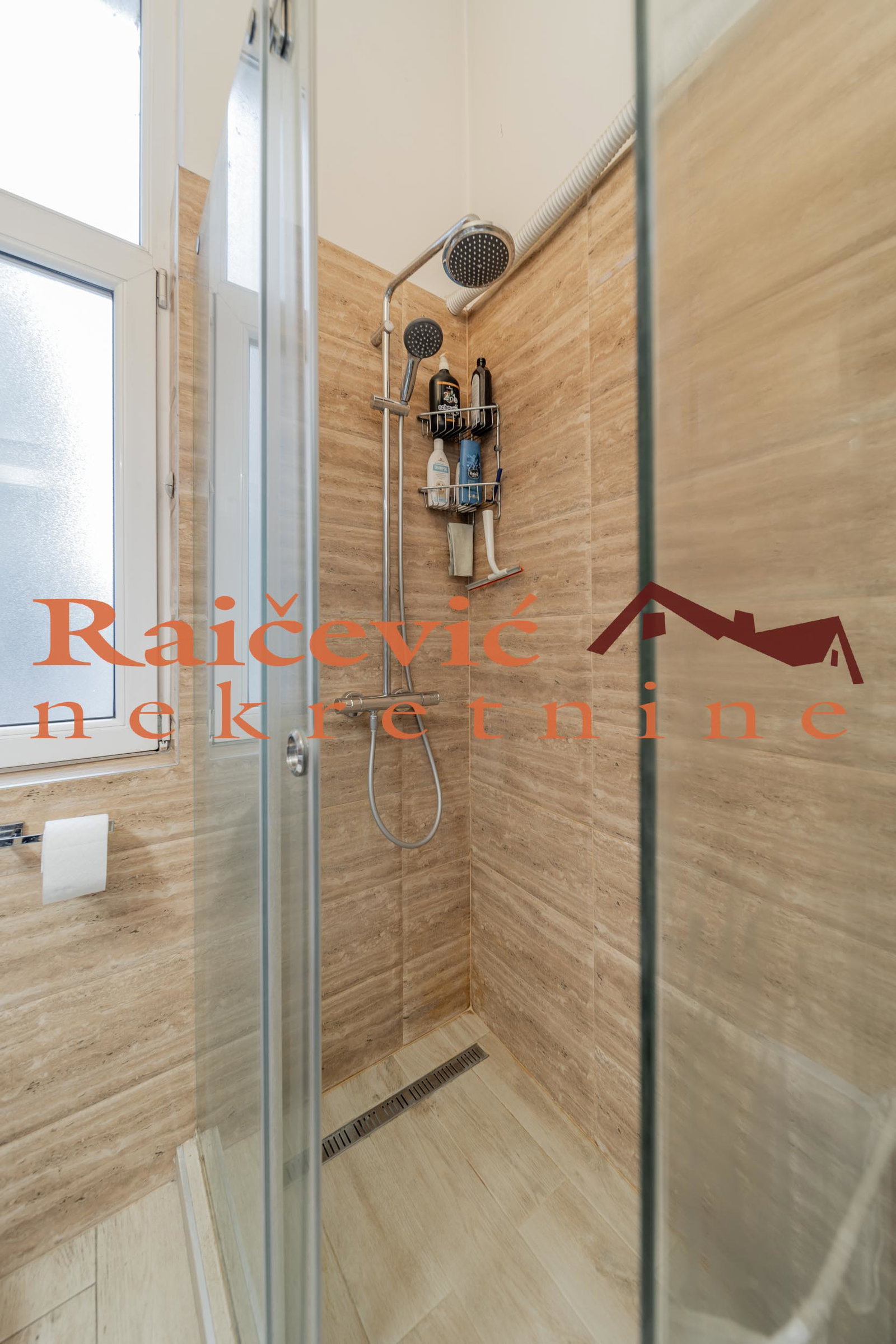 144599 Trosoban stan na prodaju, Centar, Beograd, 83m², 280.000 €