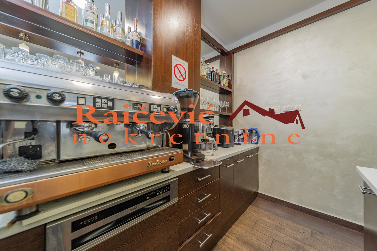 Lokal Prodaja Beograd Lokal Prodaja Beograd Centar (Čukarica) 61 m2