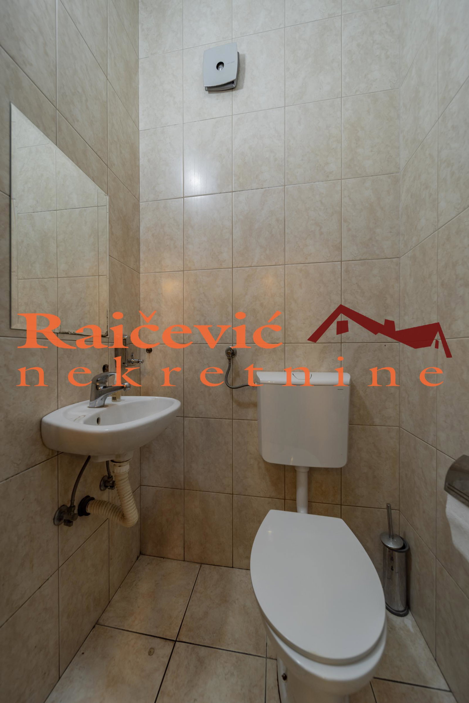 144612 Lokal na prodaju, Centar, Beograd, 61m², 145.000 €