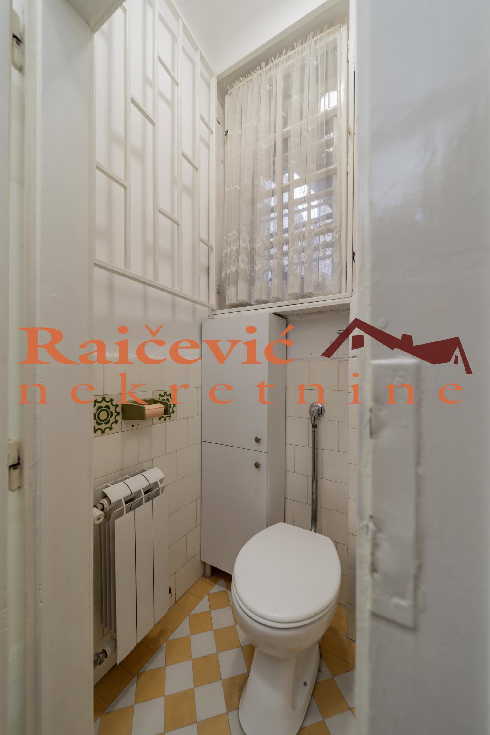 144869 Petosoban stan na prodaju, Centar, Beograd, 120m², 495.000 €