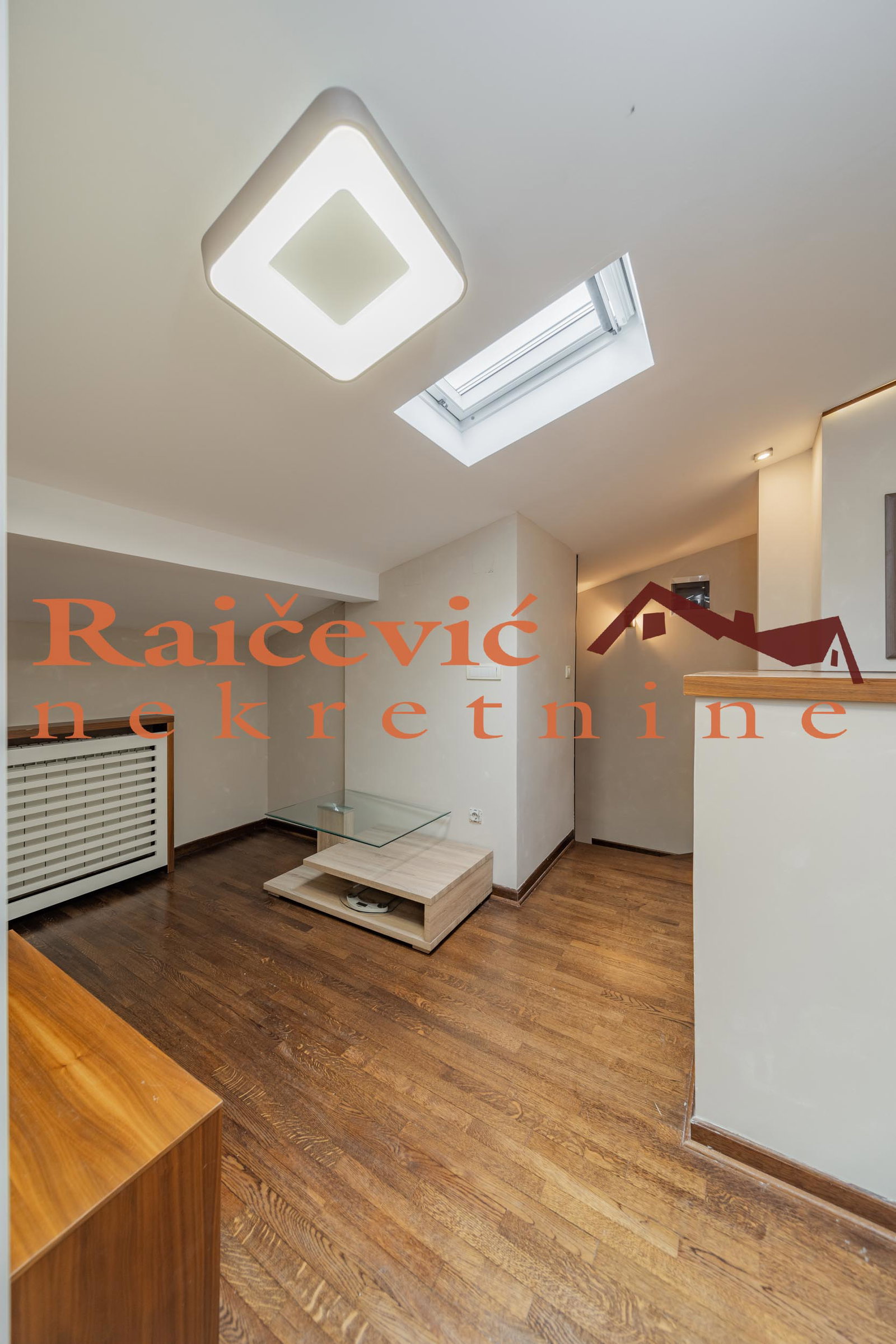 145012 Četvorosoban stan za izdavanje, Kalenić, Beograd, 120m², 2.500 €/mes
