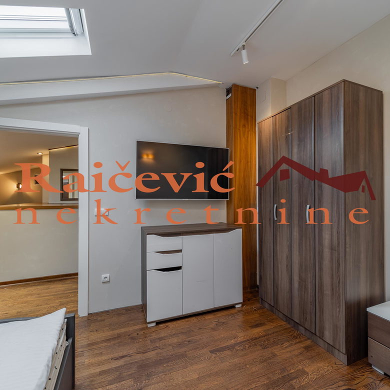 Četvorosoban stan za izdavanje, Kalenić, Beograd, 120m², 2.500 €/mes