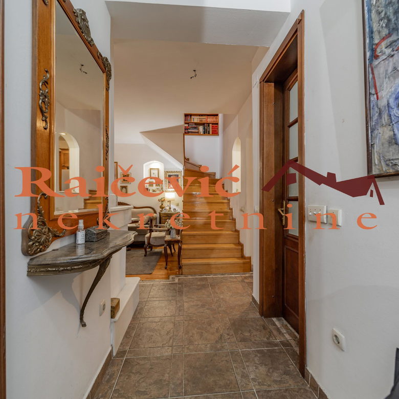 Petosoban stan na prodaju, Centar, Beograd, 108m², 465.000 €