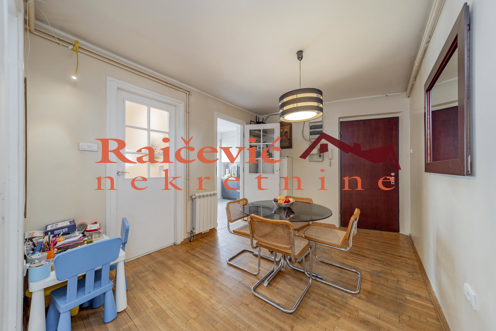 Dvosoban stan na prodaju, Kalenić, Beograd, 72m², 309.900 €