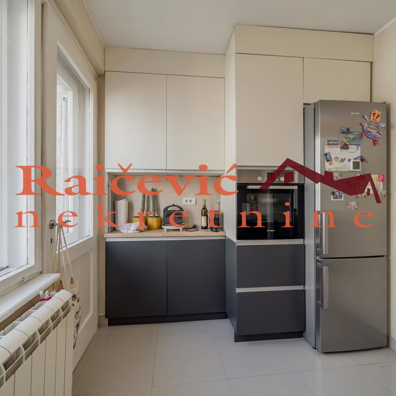 Dvosoban stan na prodaju, Kalenić, Beograd, 72m², 309.900 €