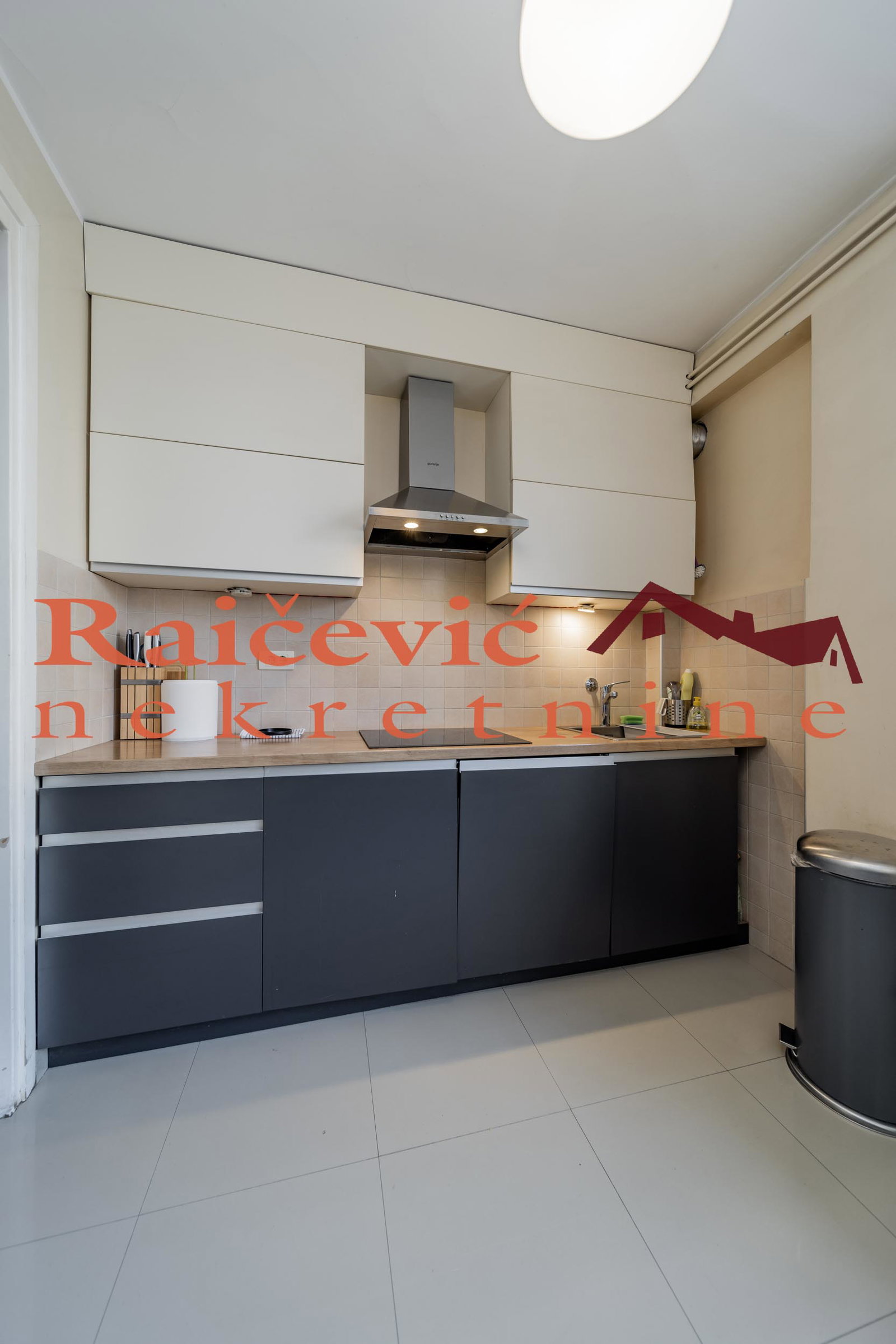 Dvosoban stan na prodaju, Kalenić, Beograd, 72m², 309.900 €