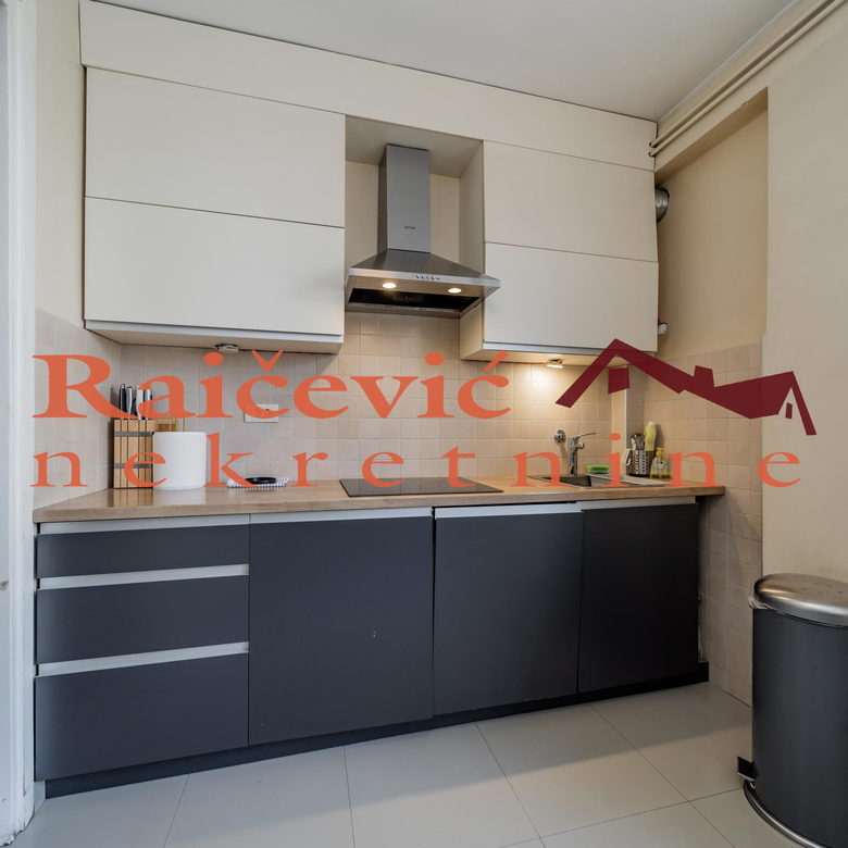 Dvosoban stan na prodaju, Kalenić, Beograd, 72m², 309.900 €