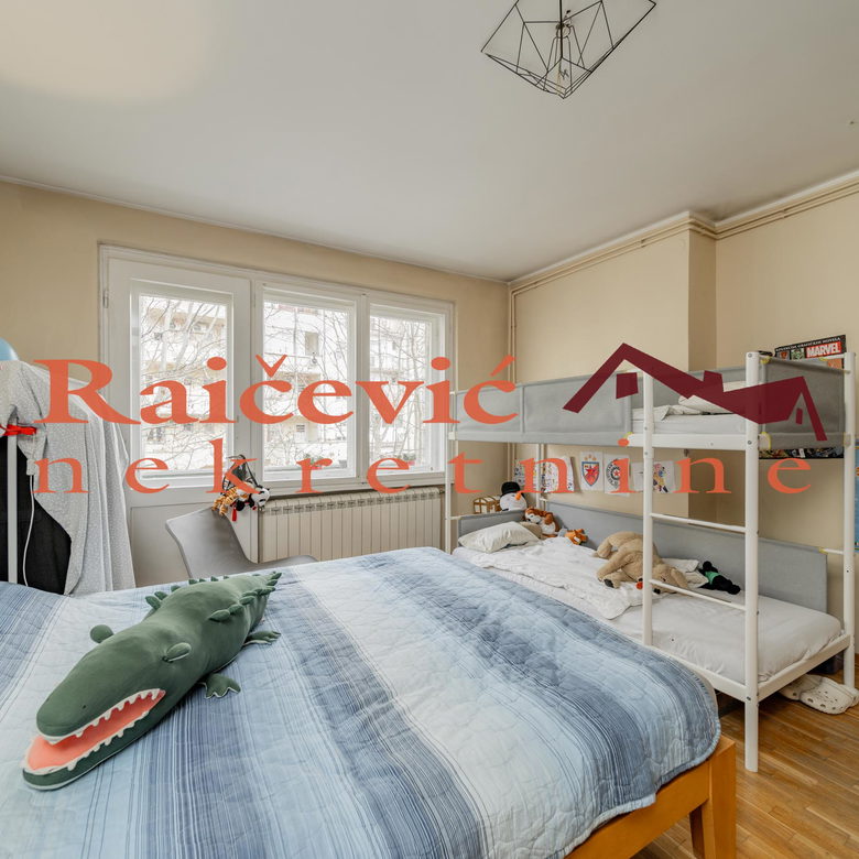 Dvosoban stan na prodaju, Kalenić, Beograd, 72m², 309.900 €
