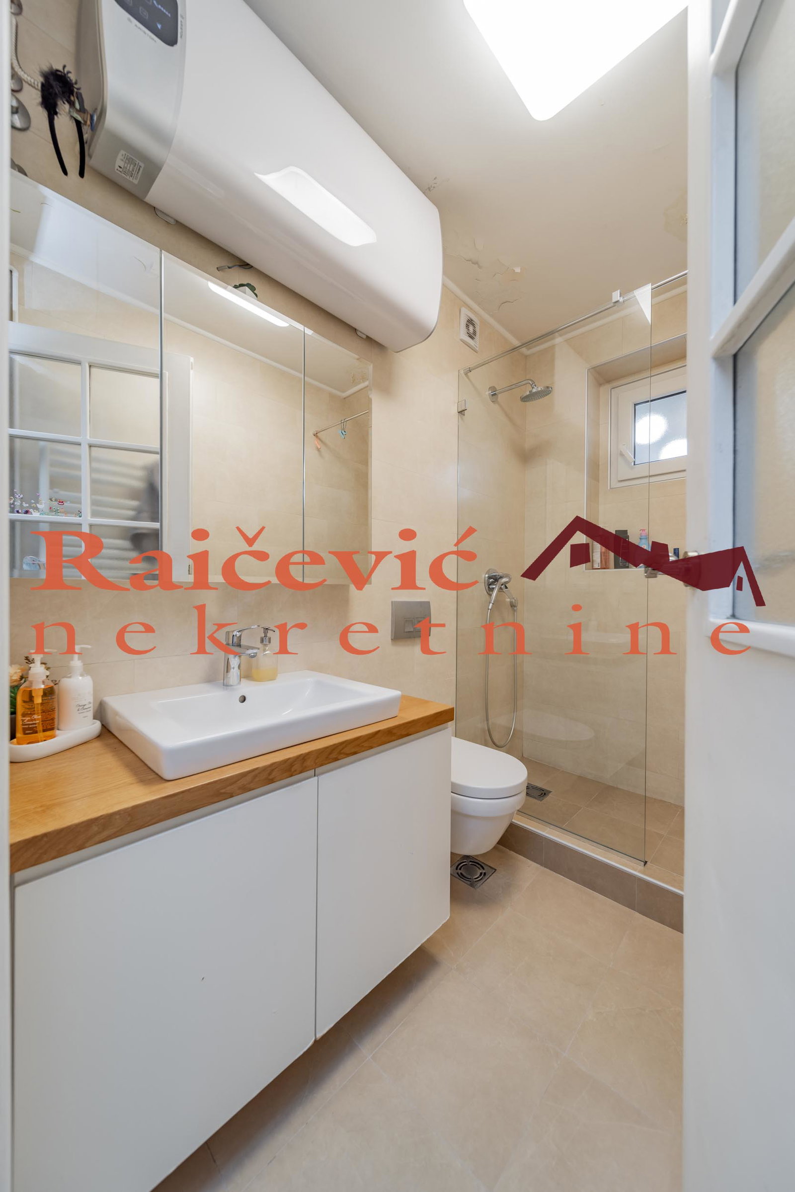 Dvosoban stan na prodaju, Kalenić, Beograd, 72m², 309.900 €
