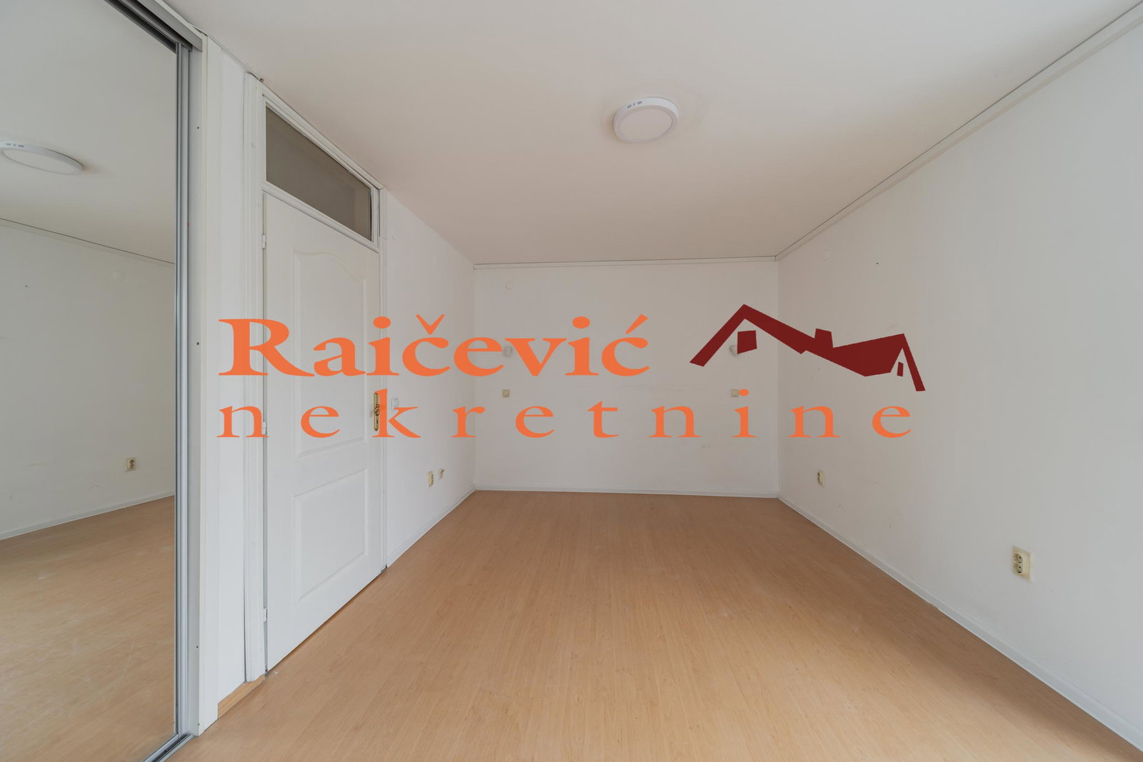 Četvorosoban stan za izdavanje, Autokomanda, Beograd, 176m², 1.500 €/mes