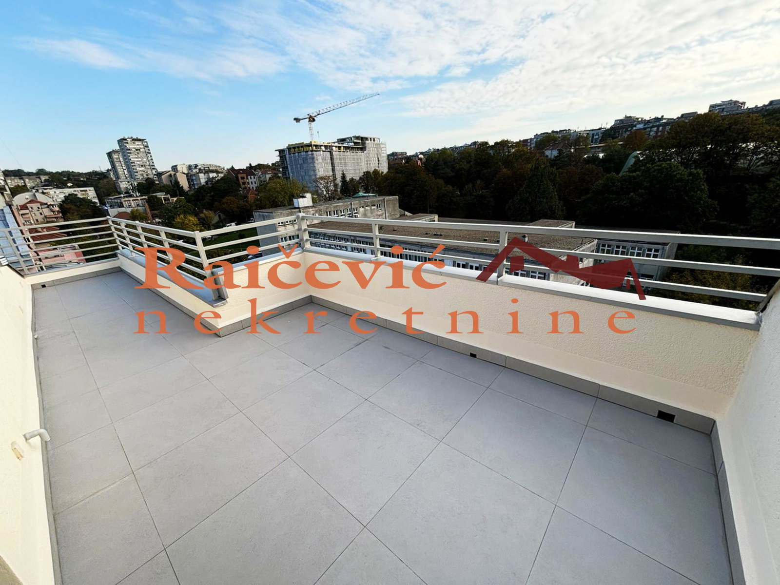 Četvorosoban stan na prodaju, Lion, Beograd, 84m², 190.000 €