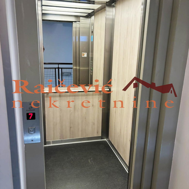 Četvorosoban stan na prodaju, Lion, Beograd, 84m², 190.000 €