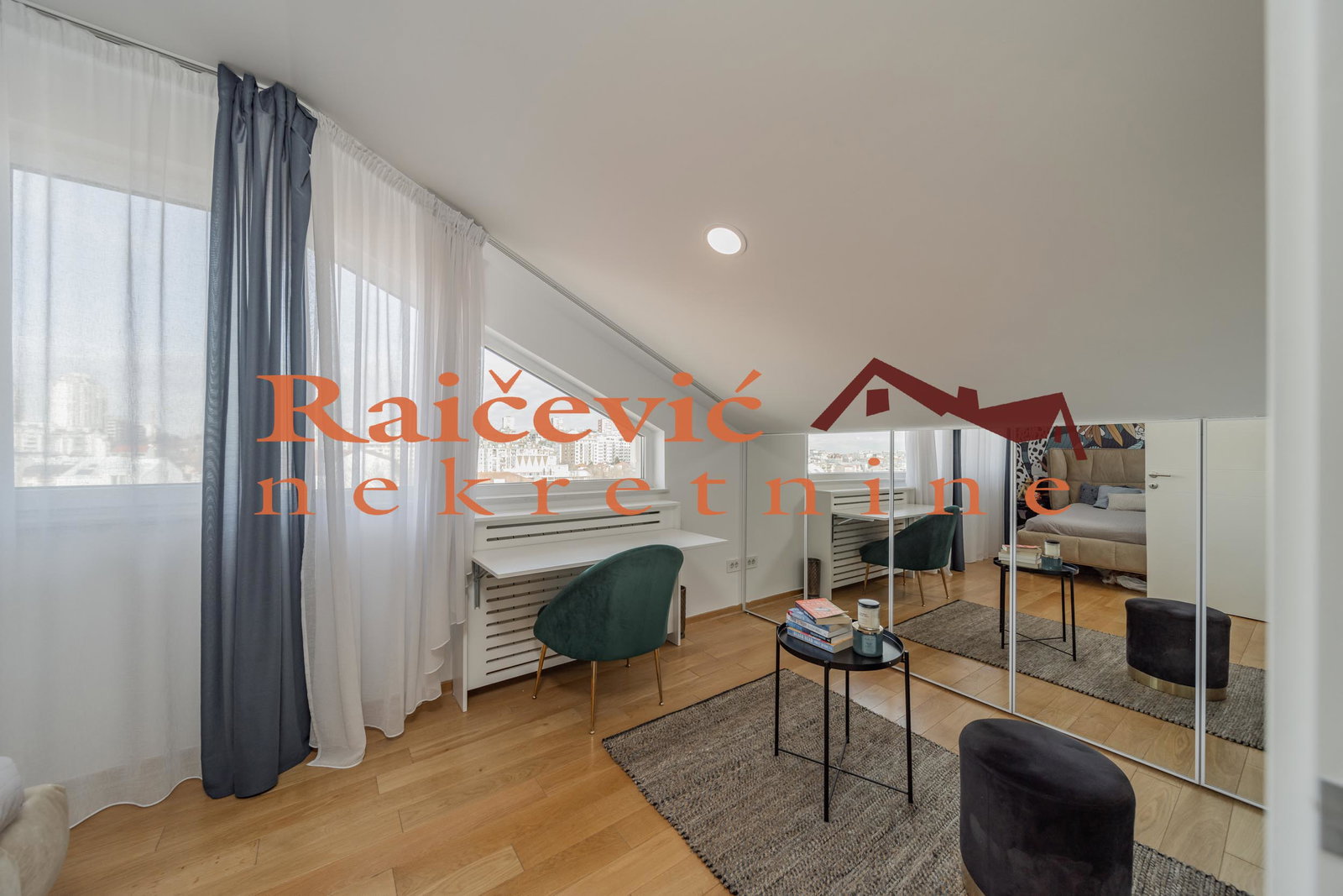 145929 Četvorosoban stan na prodaju, Lekino Brdo, Beograd, 93m², 470.000 €