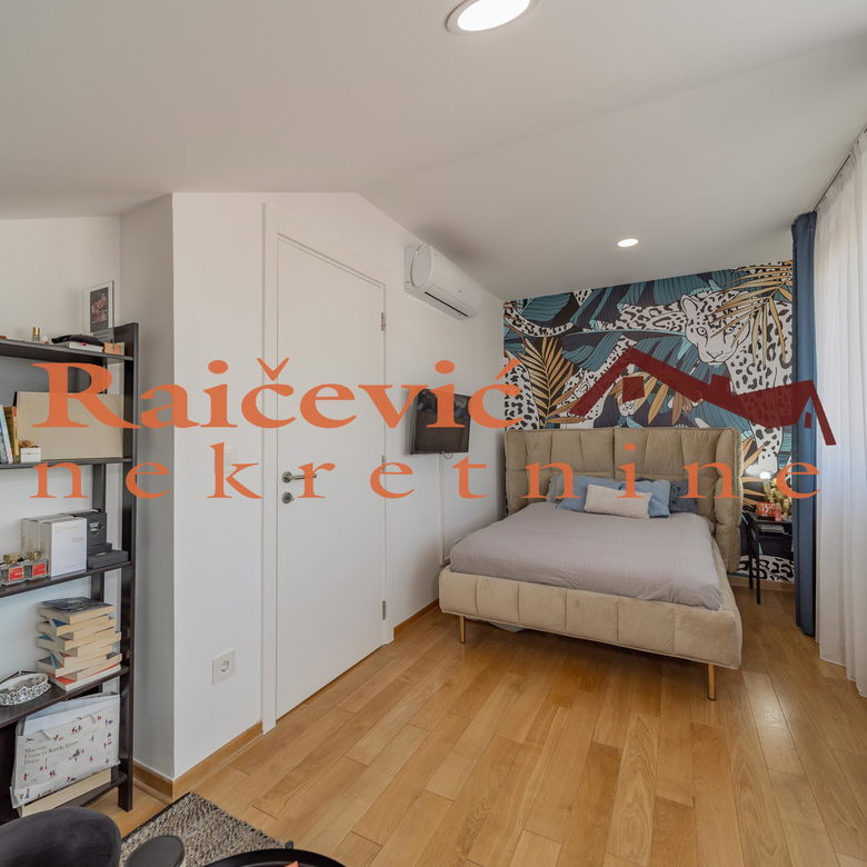 Četvorosoban stan na prodaju, Lekino Brdo, Beograd, 93m², 470.000 €