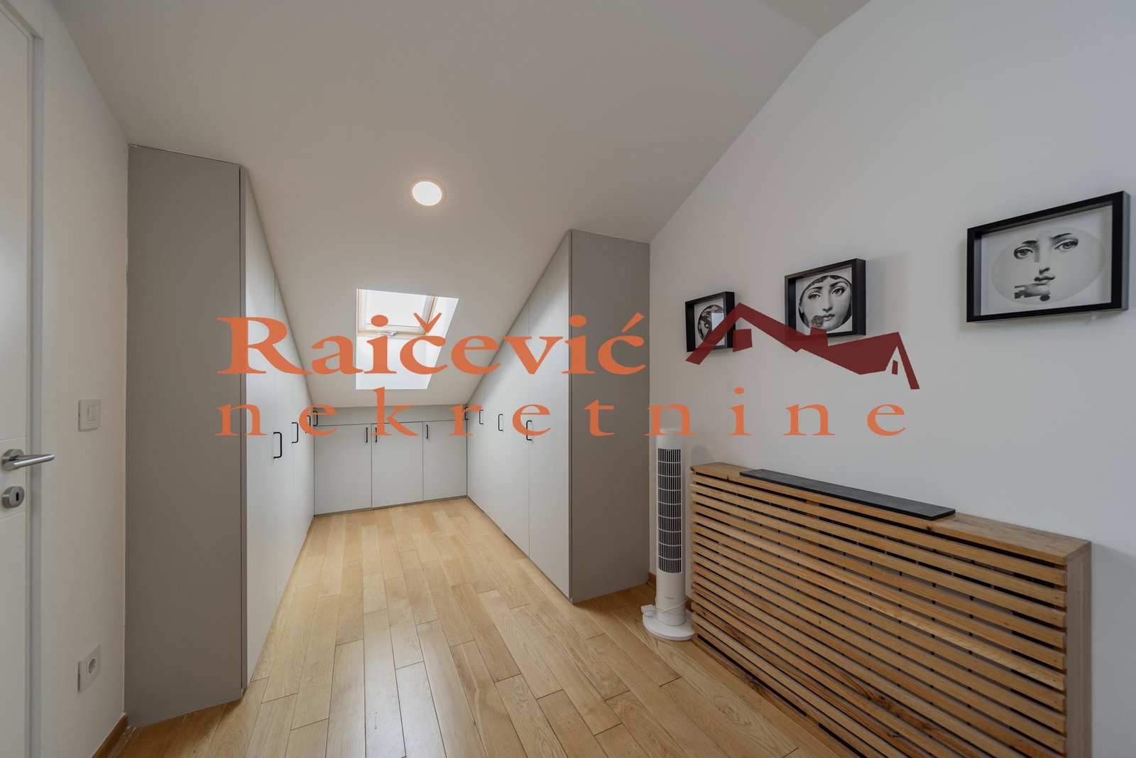 145932 Četvorosoban stan na prodaju, Lekino Brdo, Beograd, 93m², 470.000 €