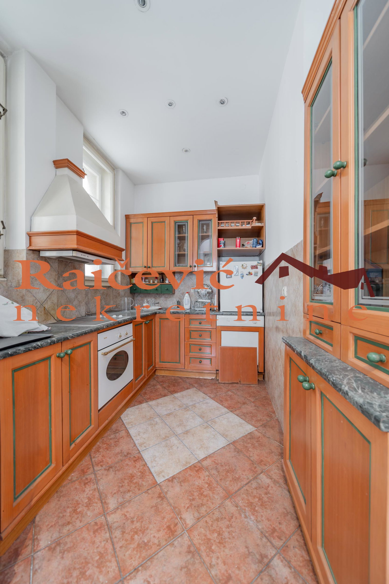 Stan Prodaja Beograd Stan Prodaja Beograd Centar (Čukarica) 203 m2