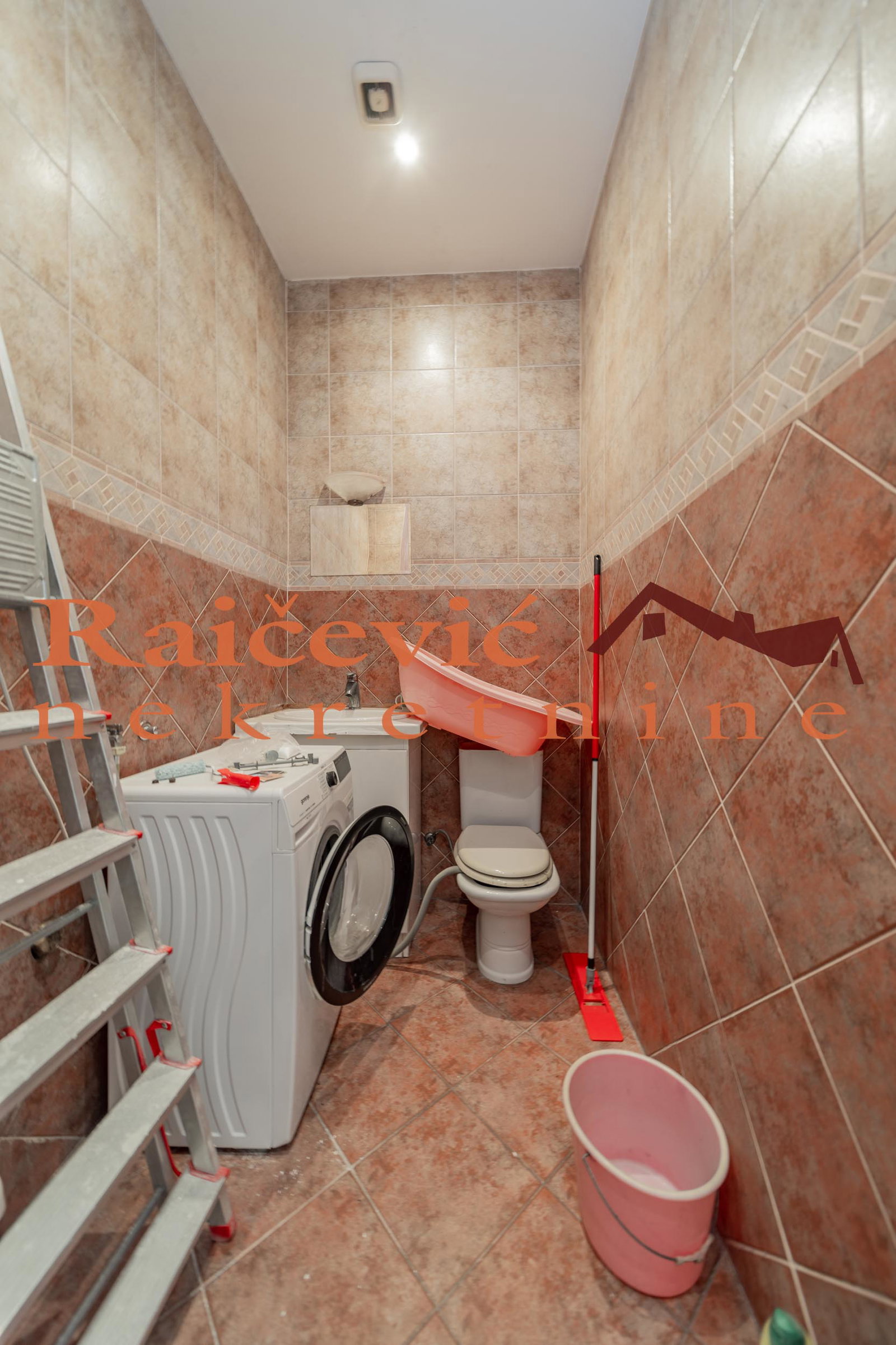145994 Višesoban stan na prodaju, Centar, Beograd, 203m², 855.000 €
