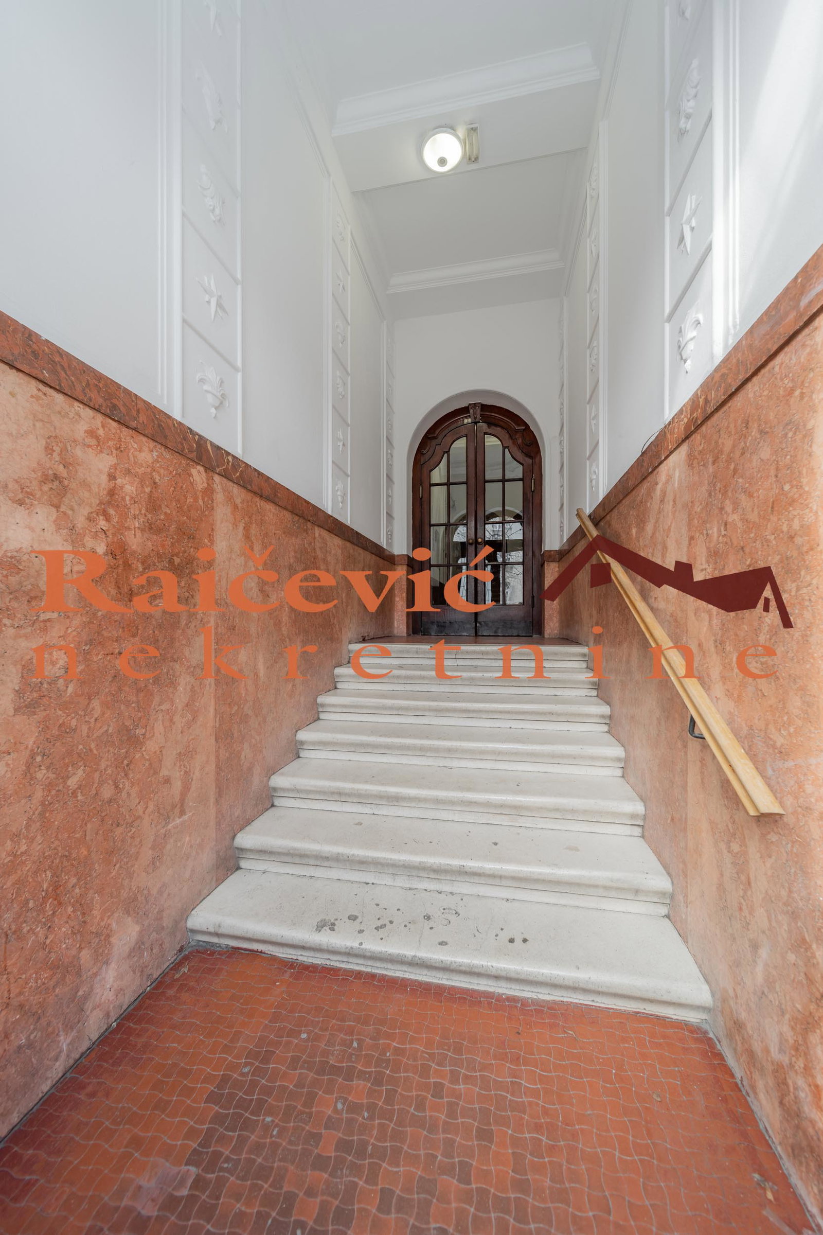 145995 Višesoban stan na prodaju, Centar, Beograd, 203m², 855.000 €