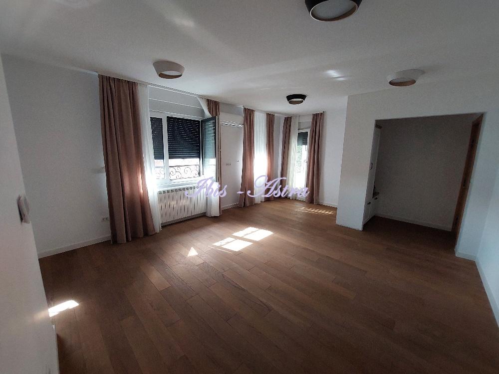 Stan Izdavanje Beograd Hram Svetog Save 73 m2