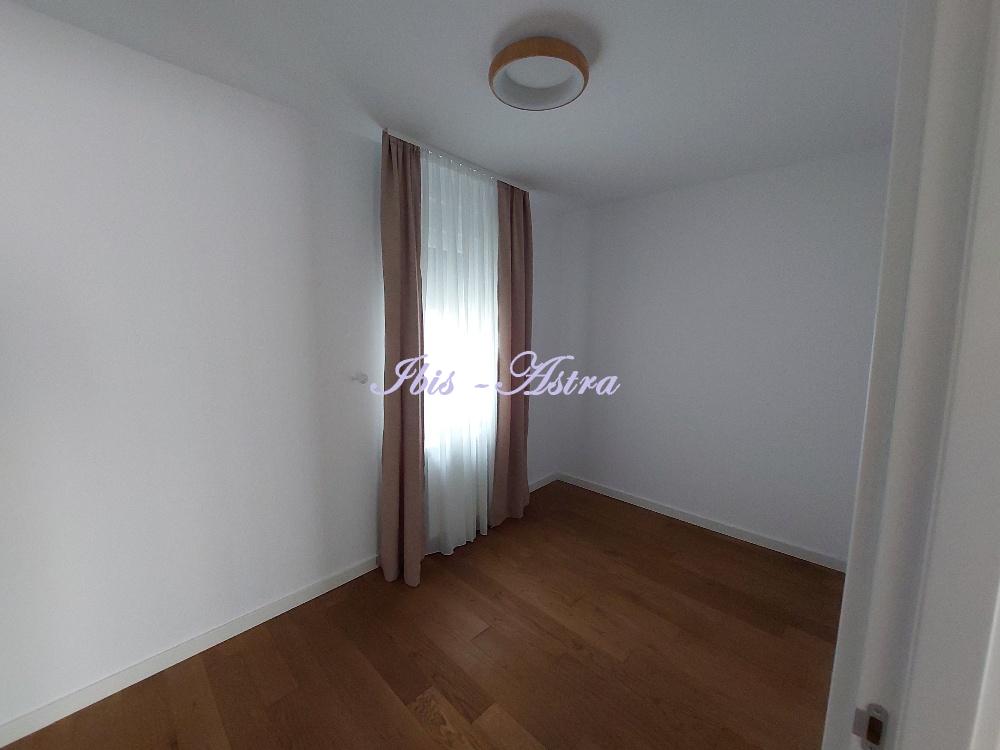 Stan Izdavanje Beograd Hram Svetog Save 73 m2
