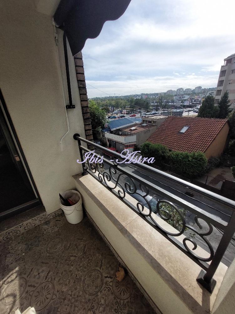 Stan Izdavanje Beograd Hram Svetog Save 73 m2