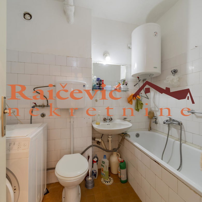 Trosoban stan na prodaju, Mirijevo, Beograd, 81m², 190.000 €