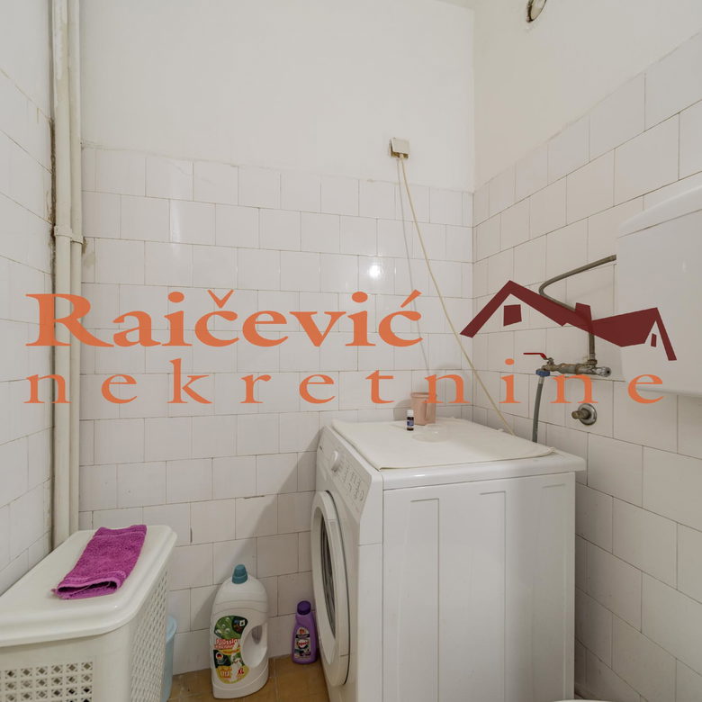 Trosoban stan na prodaju, Mirijevo, Beograd, 81m², 190.000 €