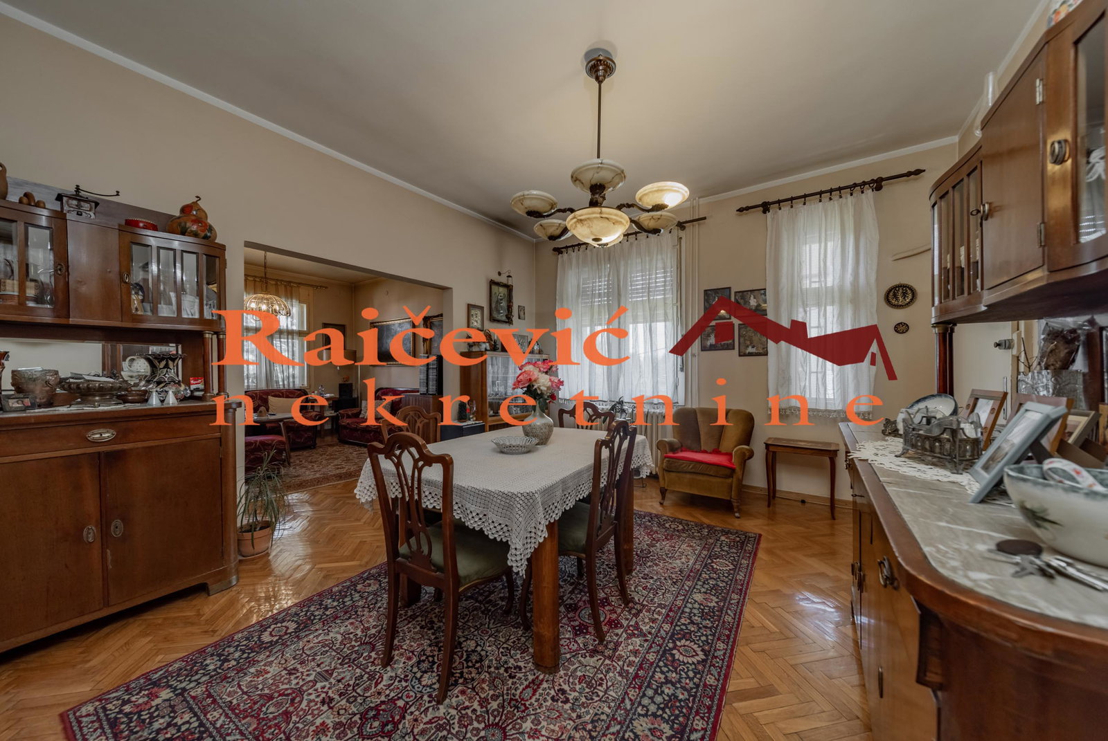 Kuća Prodaja Beograd Dedinje 300 m2
