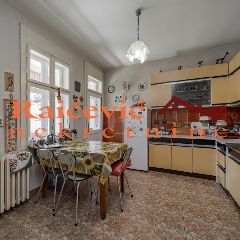 Kuća Prodaja Beograd Dedinje 300 m2