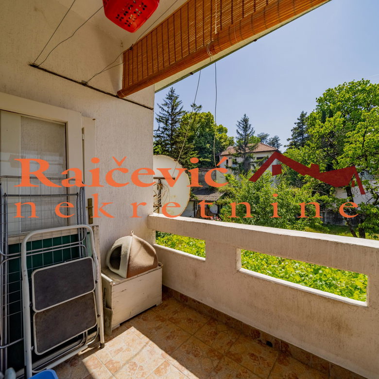 Kuća Prodaja Beograd Dedinje 300 m2