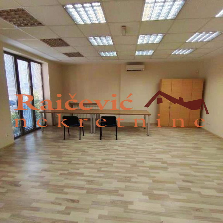 Lokal Izdavanje Beograd Centar (Čukarica) 210 m2