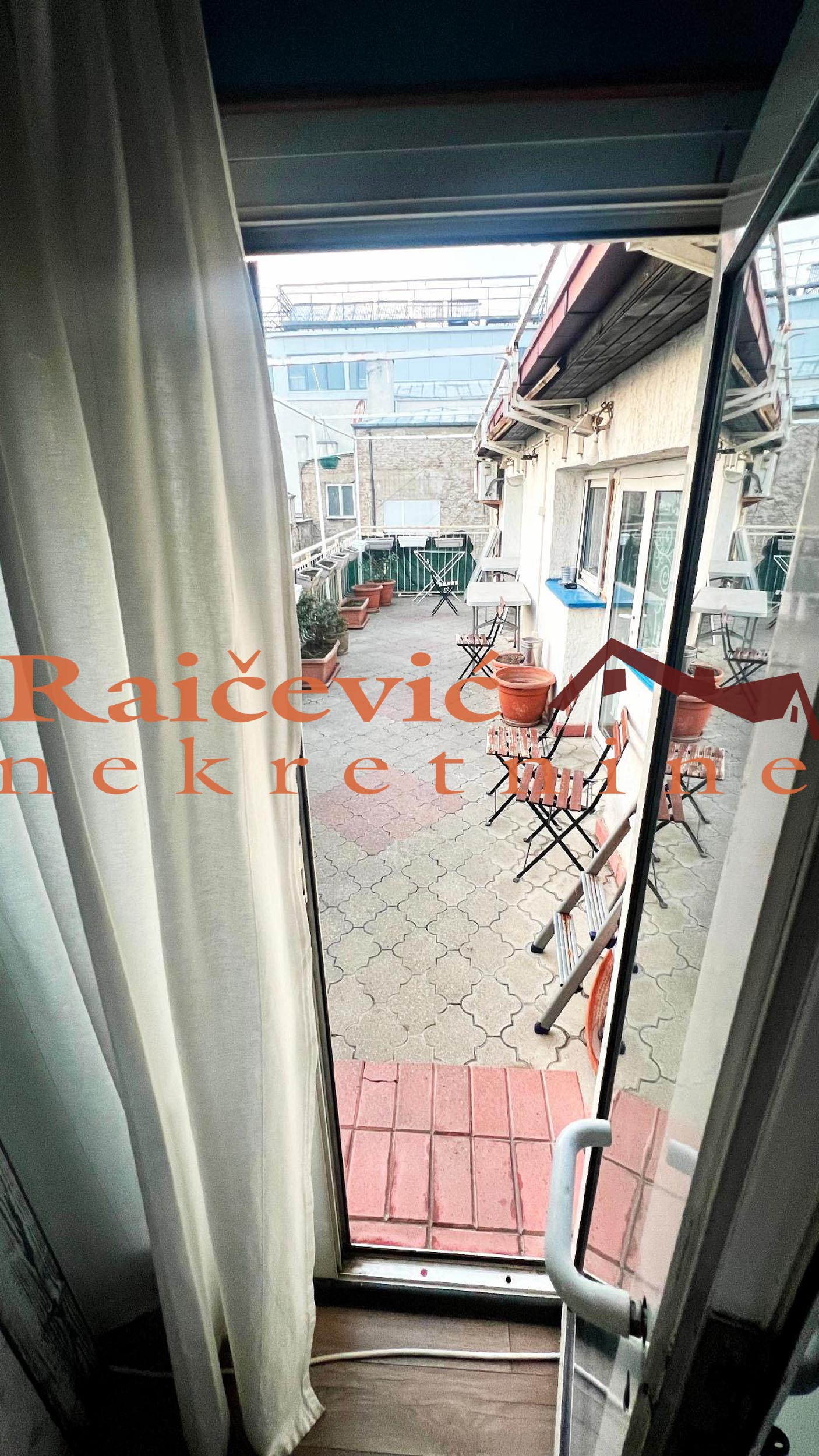 Višesoban stan na prodaju, Centar, Beograd, 170m², 888.000 €