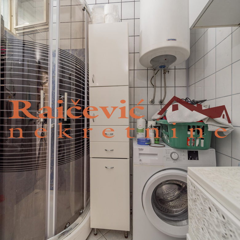 Trosoban stan na prodaju, Sava Kovačević, Beograd, 62m², 164.000 €