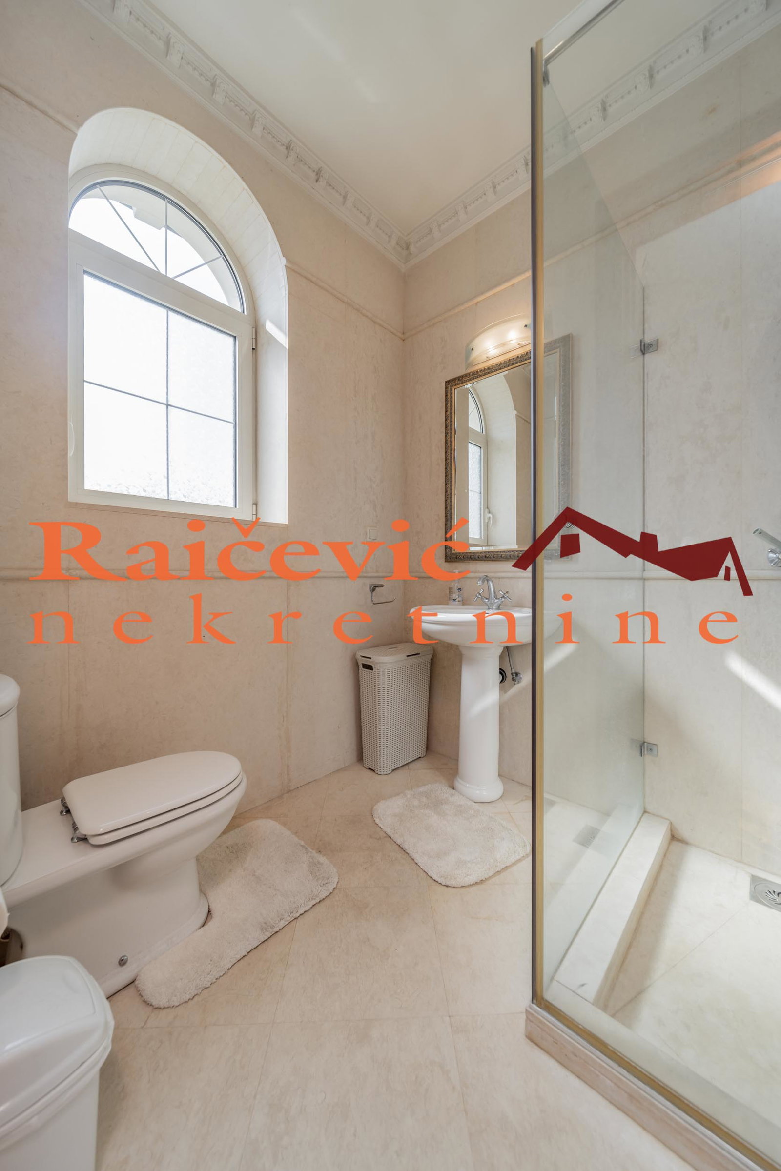 147186 Kuća za izdavanje, Dedinje, Beograd, 1118m², 10.000 €/mes
