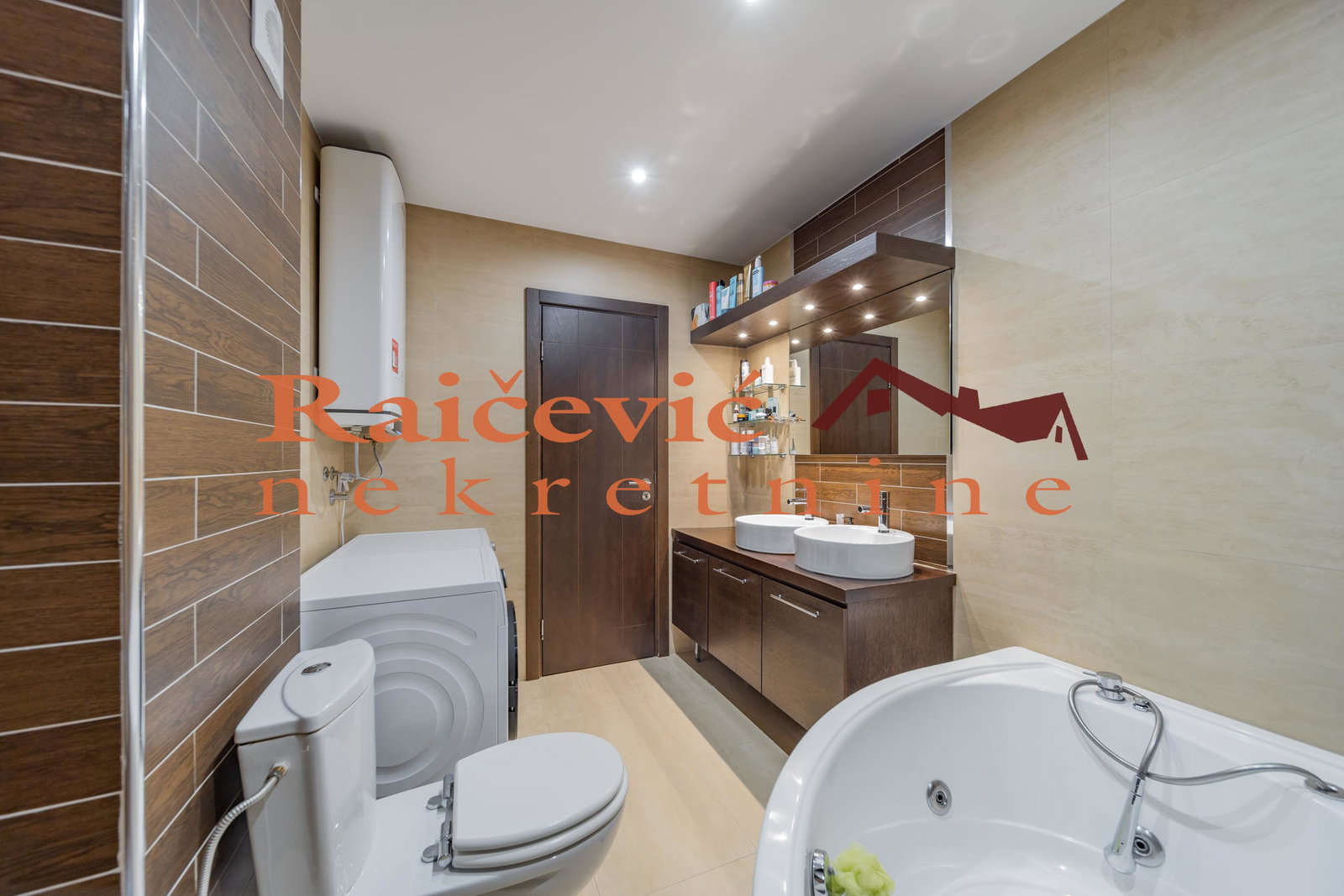 Četvorosoban stan na prodaju, Voždovac, Beograd, 132m², 309.000 €