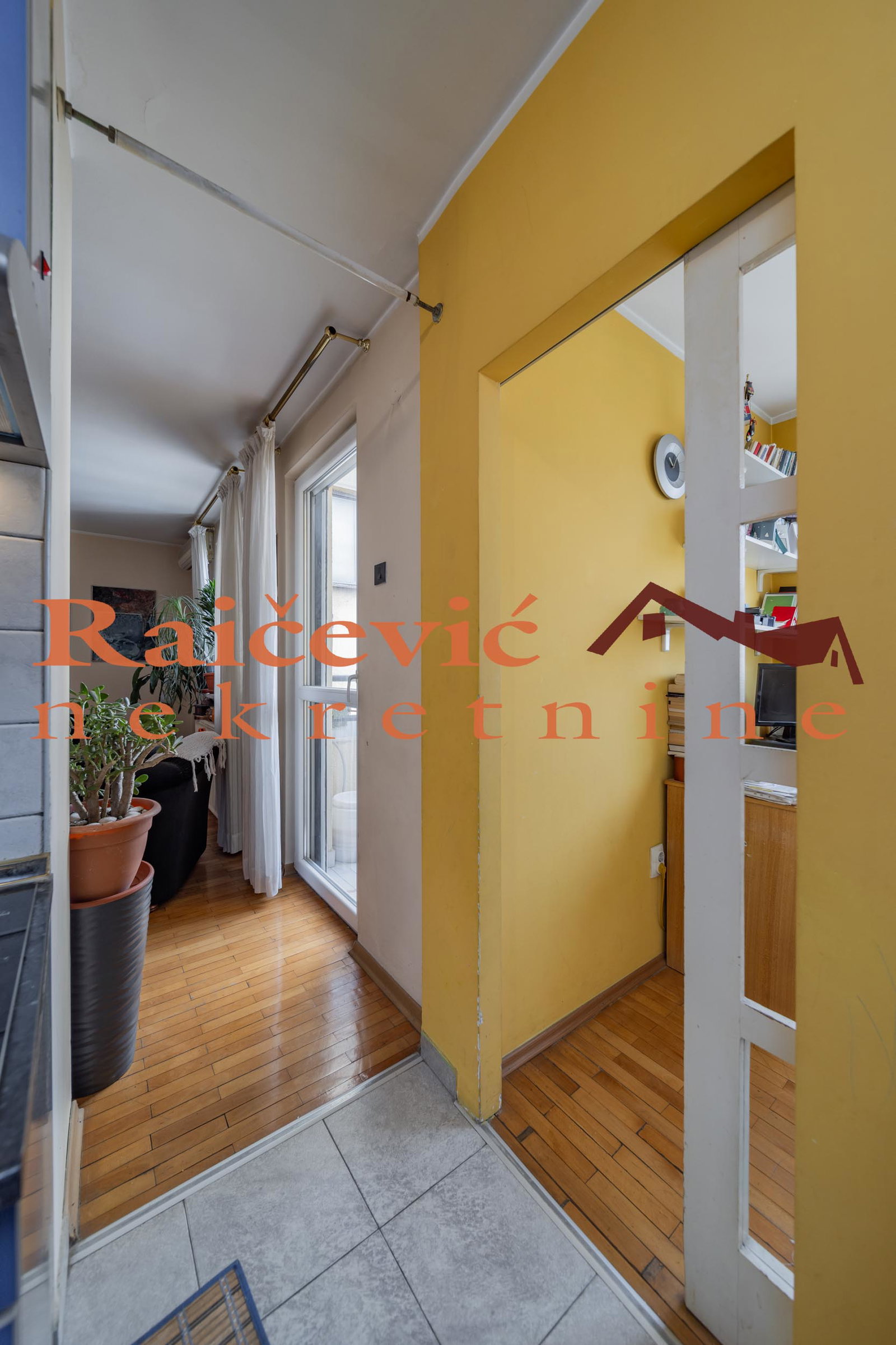 147959 Stan Prodaja Beograd Karaburma 93 m2