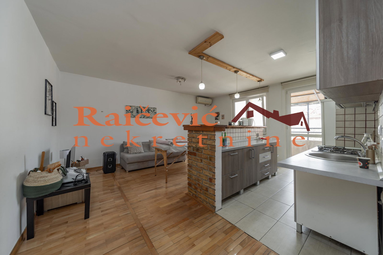 147965 Četvorosoban stan na prodaju, Karaburma, Beograd, 93m², 219.000 €