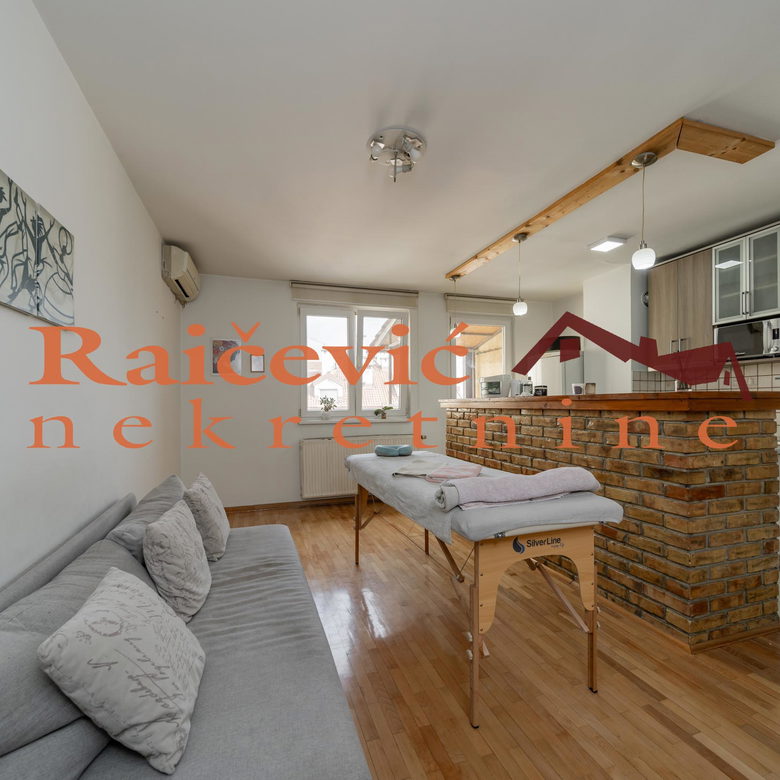 Četvorosoban stan na prodaju, Karaburma, Beograd, 93m², 219.000 €