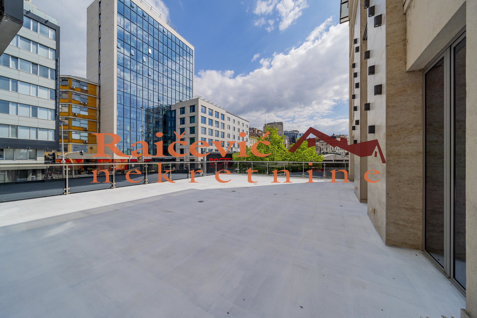 Lokal Izdavanje Beograd Lokal Izdavanje Beograd Centar (Čukarica) 216 m2