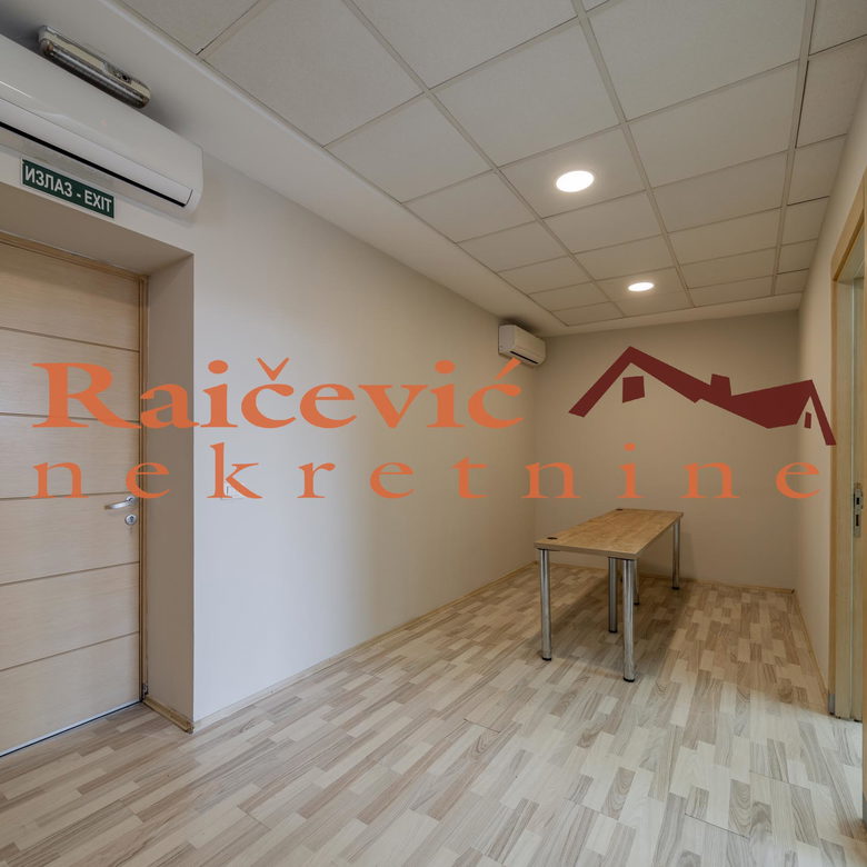 Lokal Izdavanje Beograd Centar (Čukarica) 216 m2