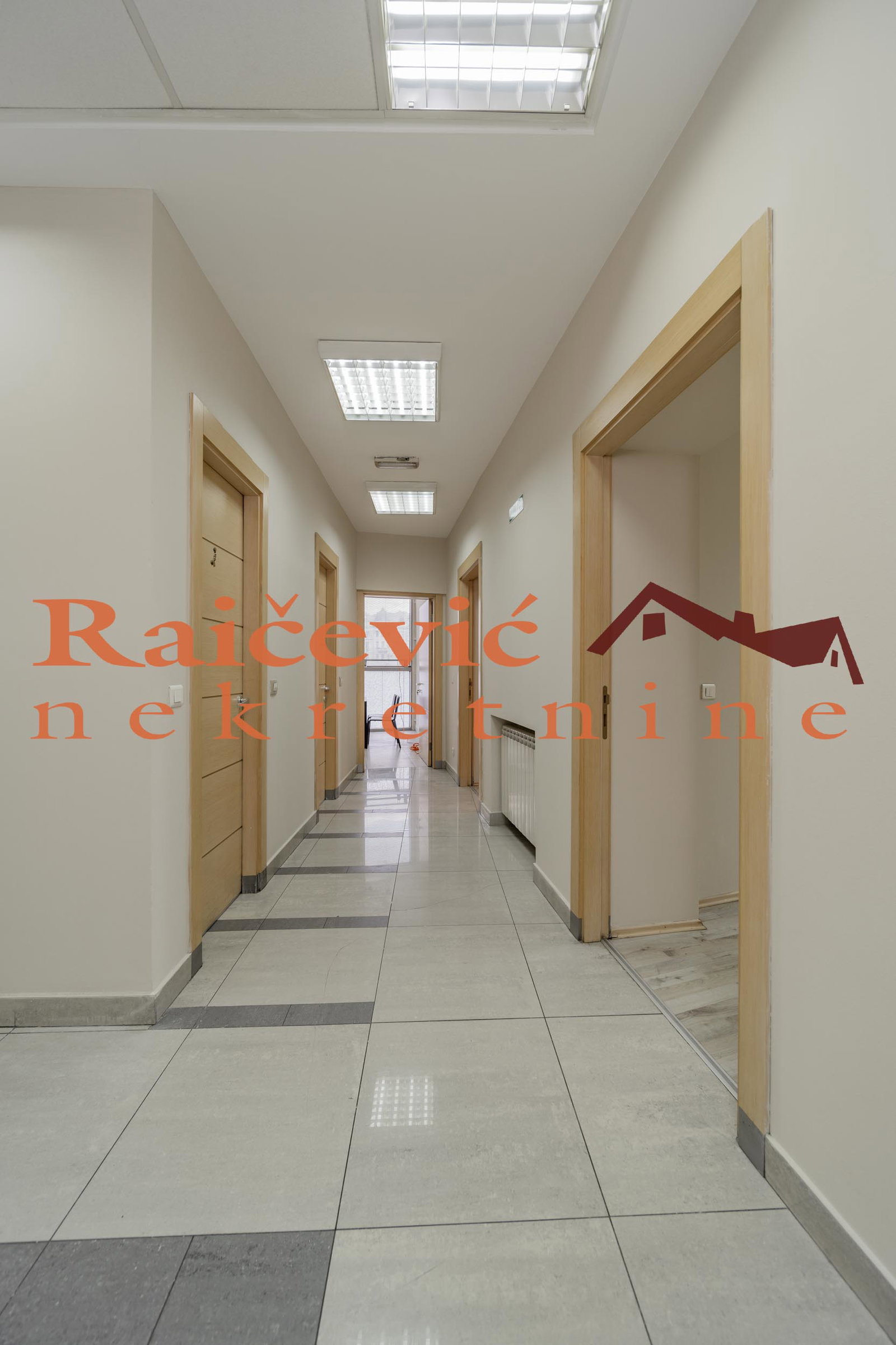 148001 Lokal za izdavanje, Centar, Beograd, 216m², 3.600 €/mes