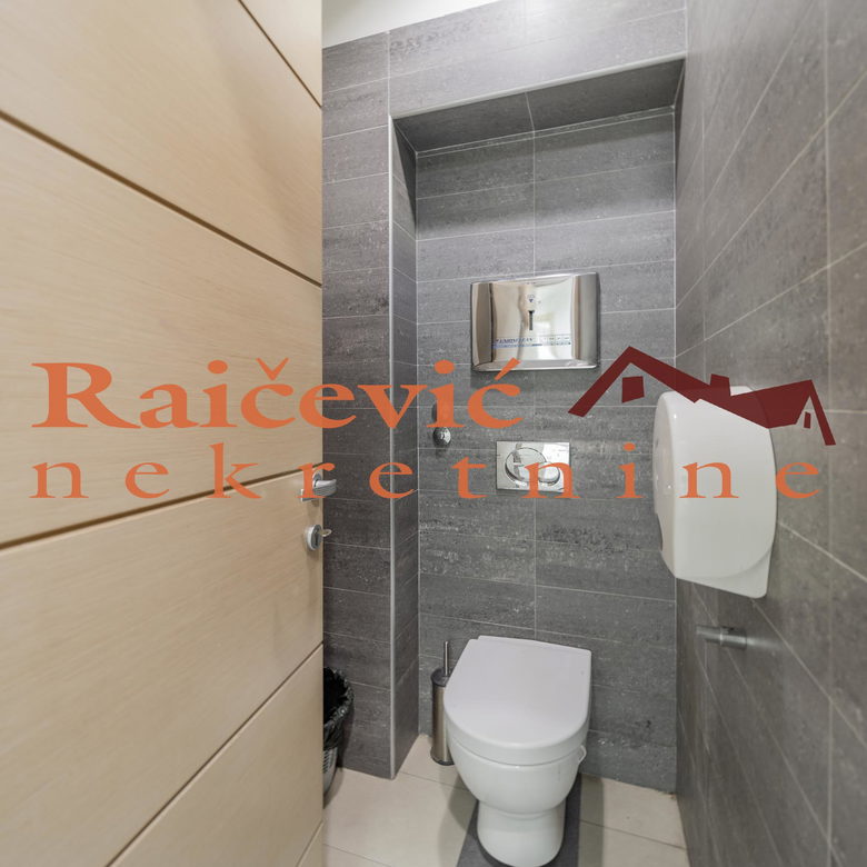 Lokal za izdavanje, Centar, Beograd, 216m², 3.600 €/mes