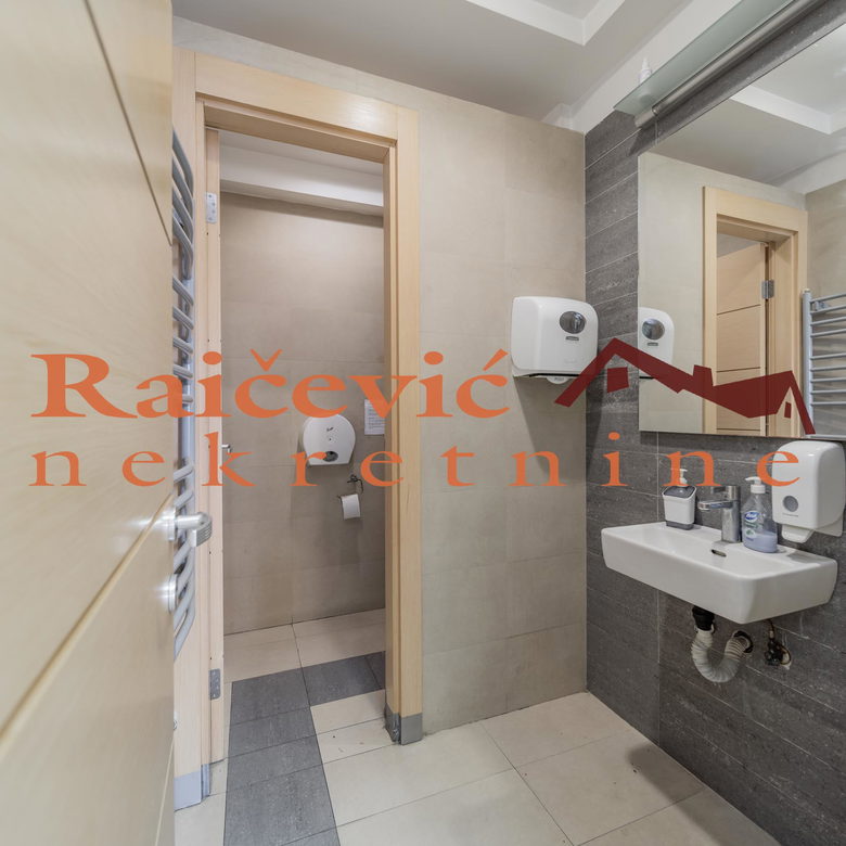 Lokal za izdavanje, Centar, Beograd, 216m², 3.600 €/mes