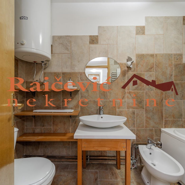 Trosoban stan na prodaju, Kluz, Beograd, 90m², 263.000 €