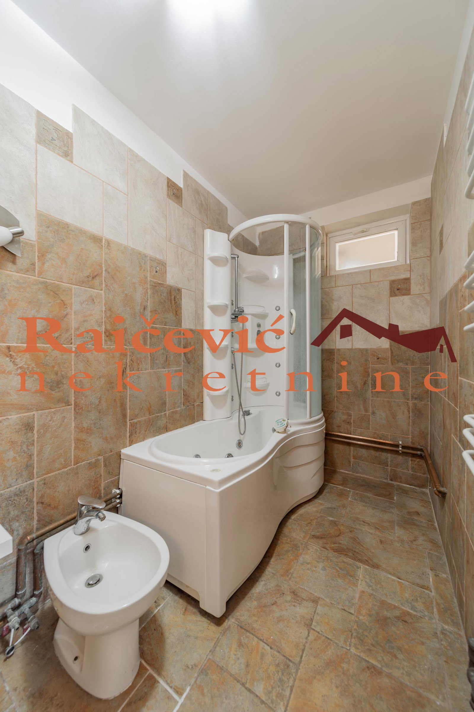 Trosoban stan na prodaju, Kluz, Beograd, 90m², 263.000 €