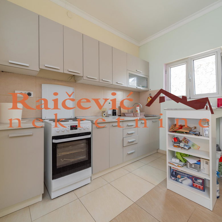 Stan Prodaja Beograd Centar (Čukarica) 79 m2