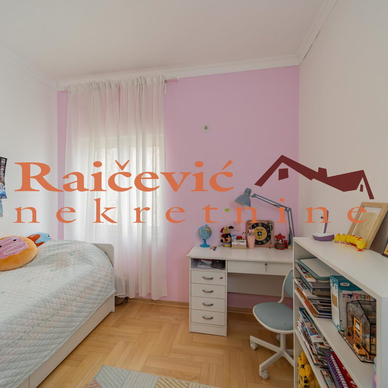 Trosoban stan na prodaju, Centar, Beograd, 79m², 355.000 €